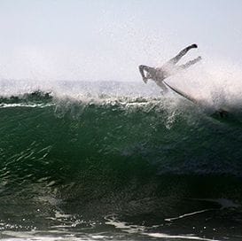 Billabong continues to sink, management looks to Quiksilver parent for a lifeline Billabong continues to sink, management looks to Quiksilver parent for a lifeline